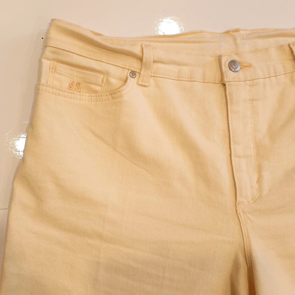 💠GLORIA VANDERBILT All Around Slimming Effect Shorts Amanda Womens Size 16 - Picture 4 of 12